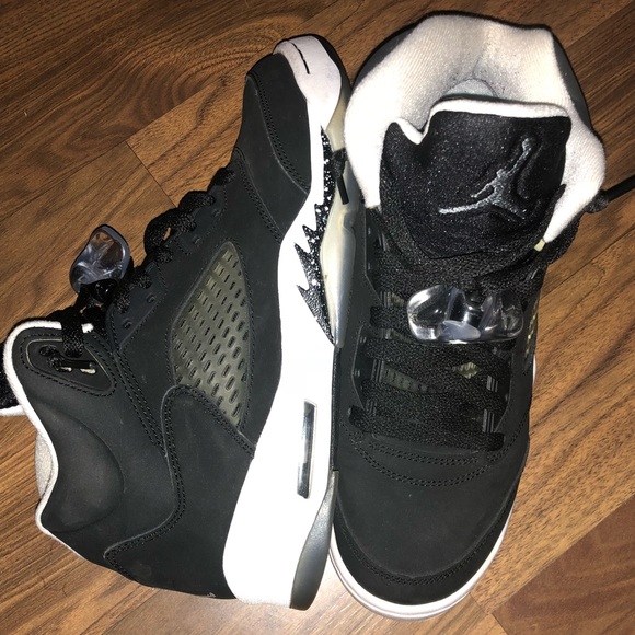 Retro Jordan 5s - “Oreos” - Picture 3 of 4